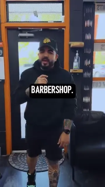 Uppercuts 400+ Haircuts